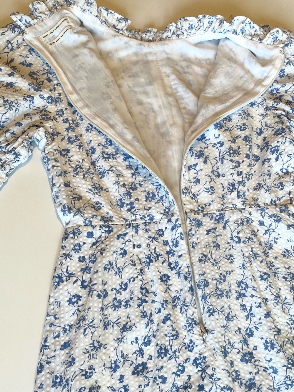 Laura Ashley x UO Maisy Mock Neck Mini Dress White Blue Floral Ruffle Eyelet XS - Picture 10 of 15